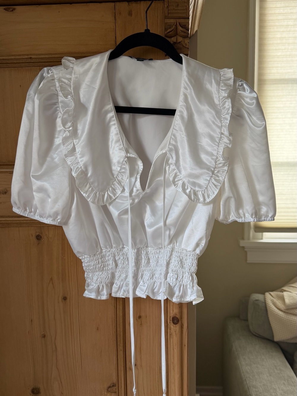 Chocolate White Satin Ruffle-Collar Puff Sleeve Crop Top